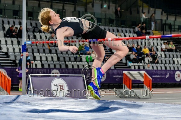 AgeInd25SAT-910865 - Field Female