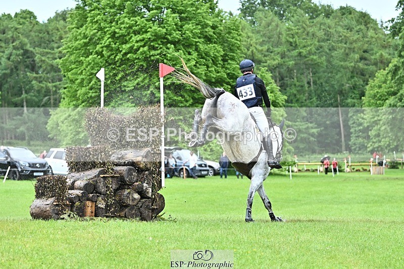 240526-124816-22208 - 433-EN_TARO_DES_VERNIER-Oliver_Townend