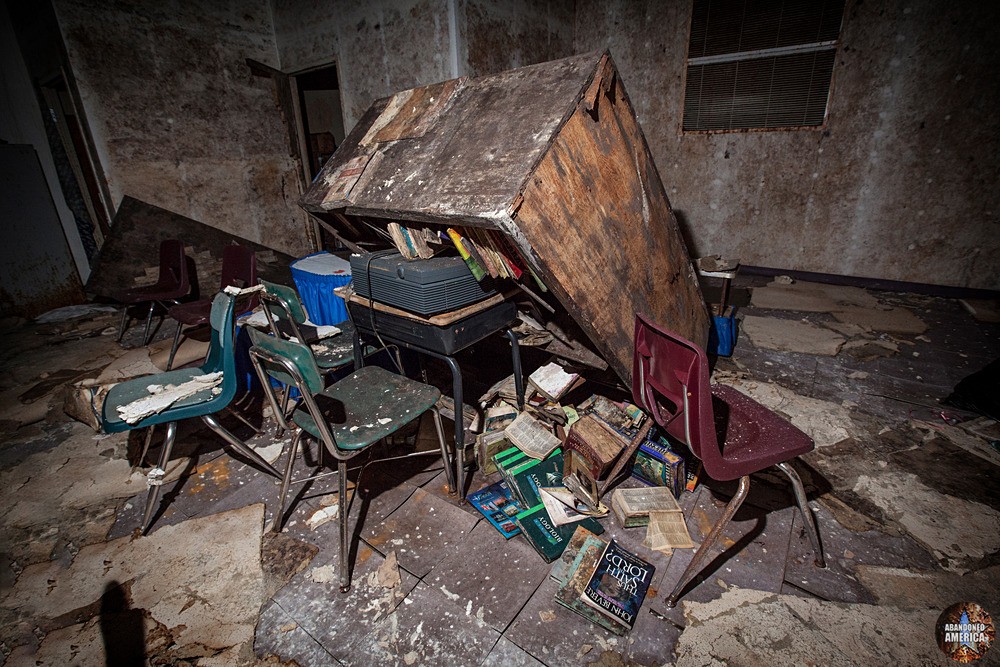 WFBR Radio (Baltimore, MD) | Moldy Bookcase - WFBR Radio
