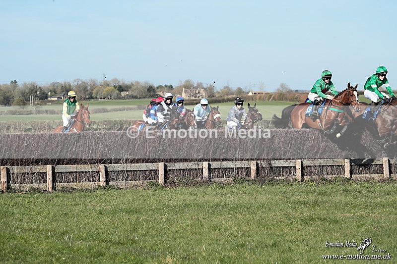PtP 210326 676 - VWH Cirencester Races 21/03/26