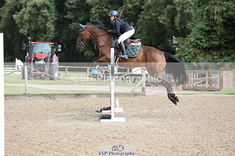 250831A-120721-10105 - Cls 42 Snr 1m Grand Prix