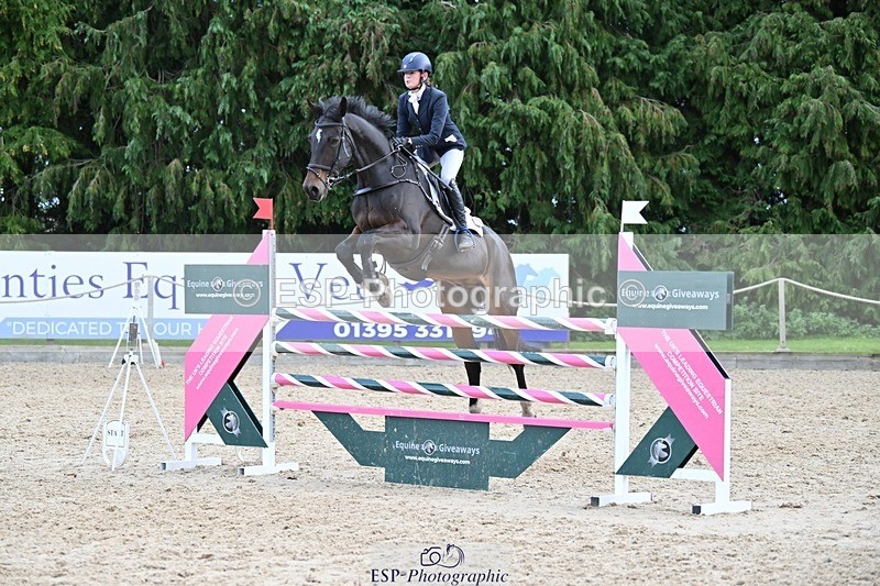 231022-132314-27031 - 358-ROYALE.MESSENGER-Anna.Singer-SJ