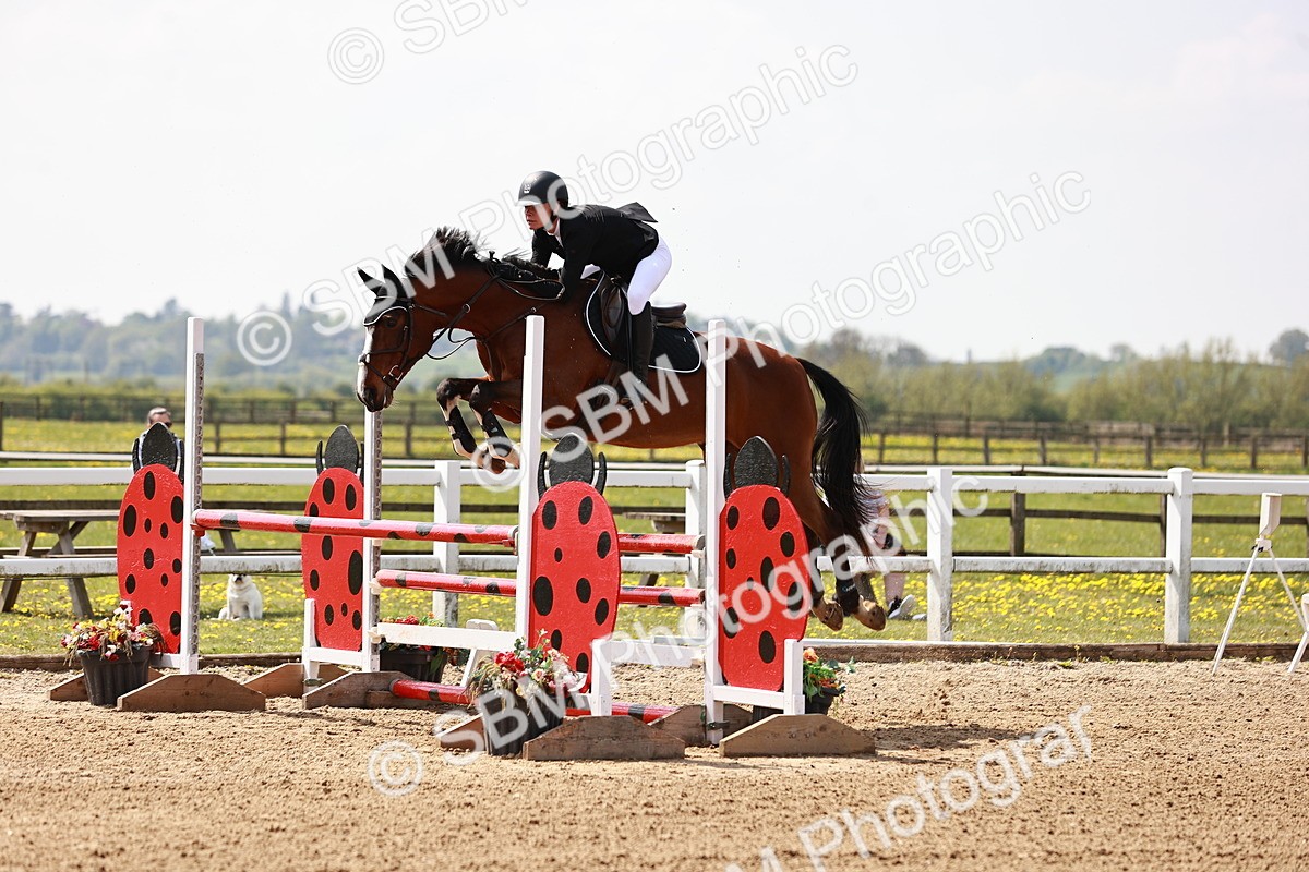  - Class 24 - Senior Newcomers - 1.10m