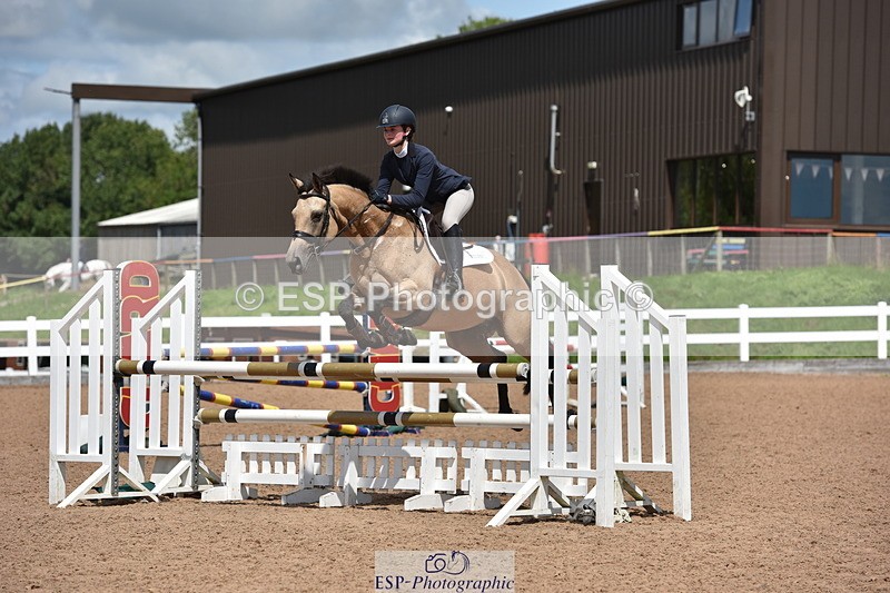 230806A-135702-02270 - Cls 21 Pony Newcomers & 1m Open