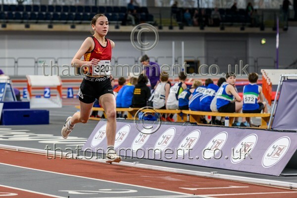 AgeInd25SUN-914369 - Track Female Set Two