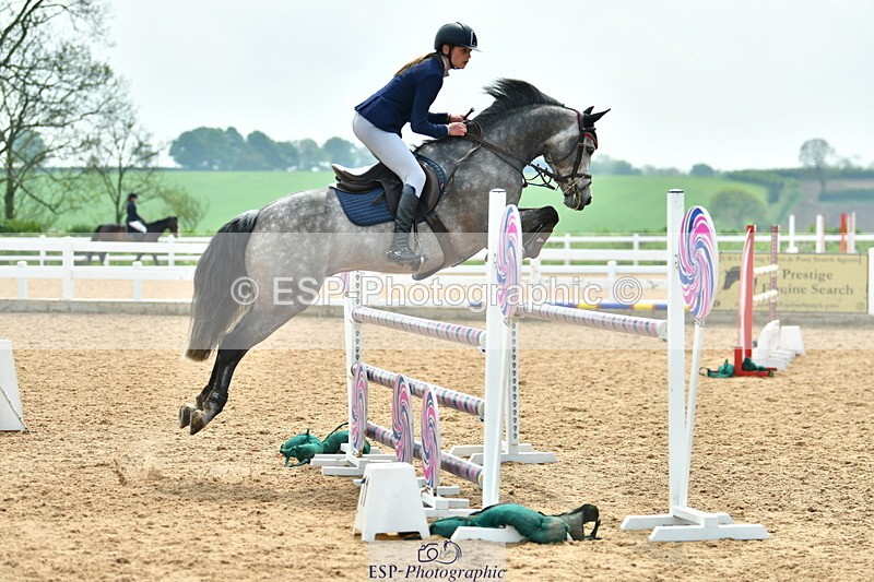 230514A-132508-02962 - Cls 25 Pony Foxhunter & 1.10m Open