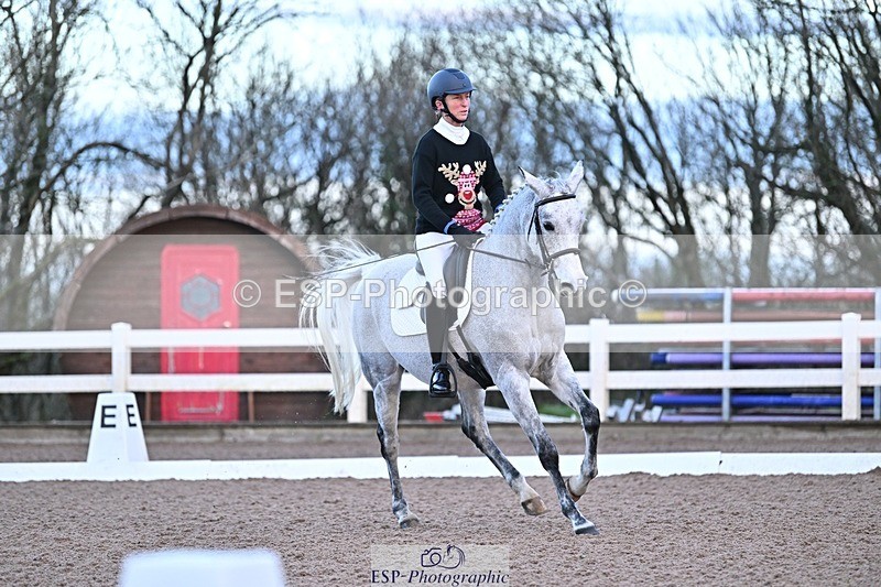 241214-084221-00804 - 141-Sophie.Hawke-RAINBOW.DREAM