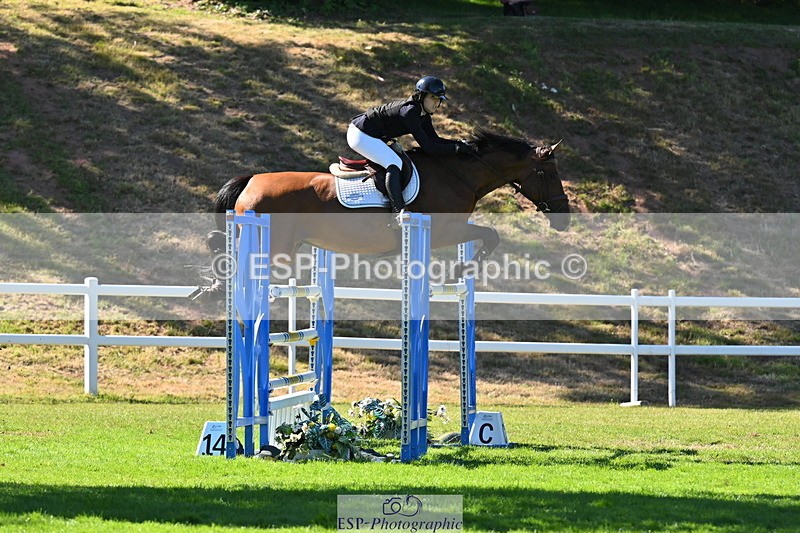 260704A-164851-16268 - Cls 33 Snr Fox Jump Off and Pres