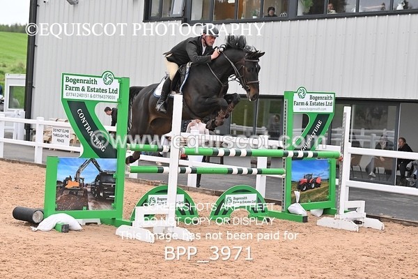 BPP_3971 - CLASS 16 SUN Senior Newcomers/1.10m Open