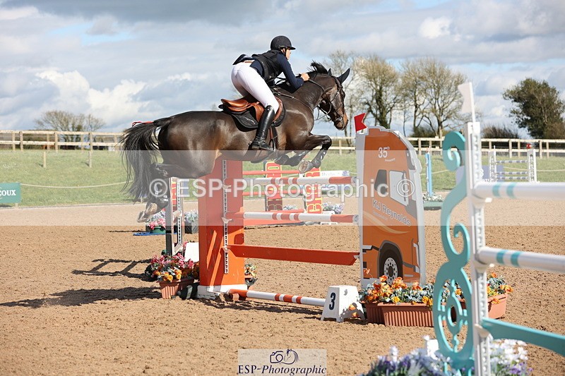 240419A-161900-09312 - Cls 10, 2 Star Big Tour 145cm  15.45 to 16.35 break