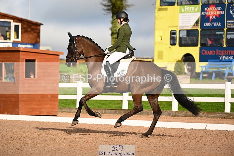 240218A-144516-08923 - 145-Lucy.Amy-Millenium.Falcon