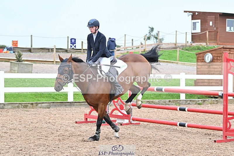 240907A-123242-01420 - Cls 9 1.10m Amateur Qualifier
