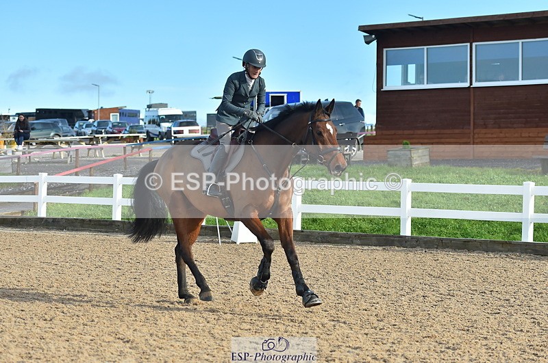 231111A-112540-01654 - Cls 11 Snr 1.05m Open