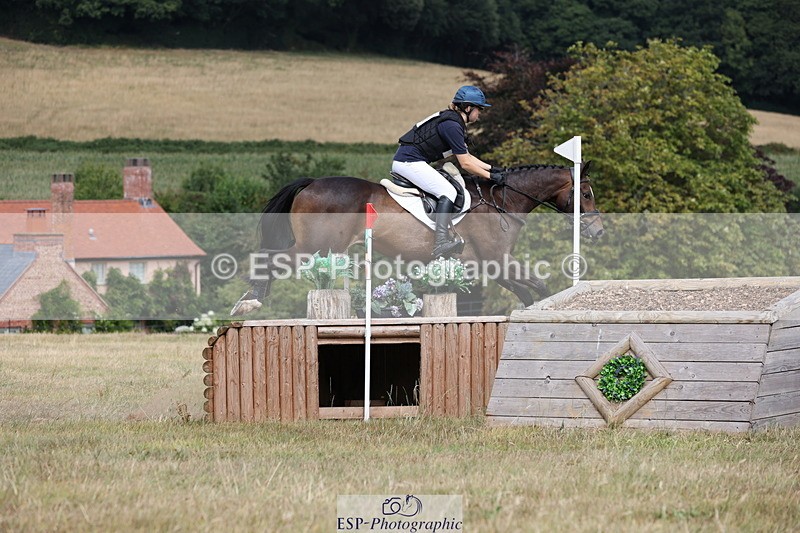 250802A-150148-05200 - D-161-Amelia.Halley-MOMENTUM.21