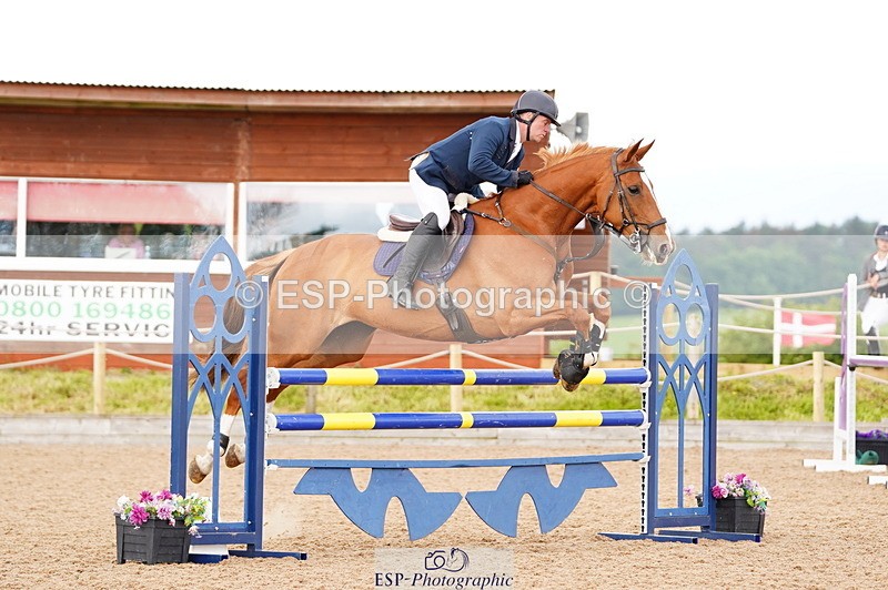 240526A-110910-07741 - Cls 26 Chard Equ 1.05m and 1.10m Grand Prix