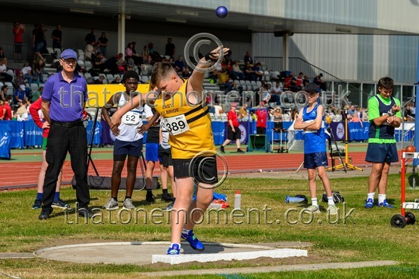 Age25SUN-919361 - Field Male