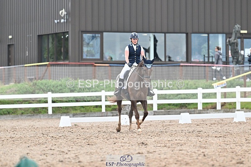 250907-135215-08608 - 006-Verity.PerryVogue