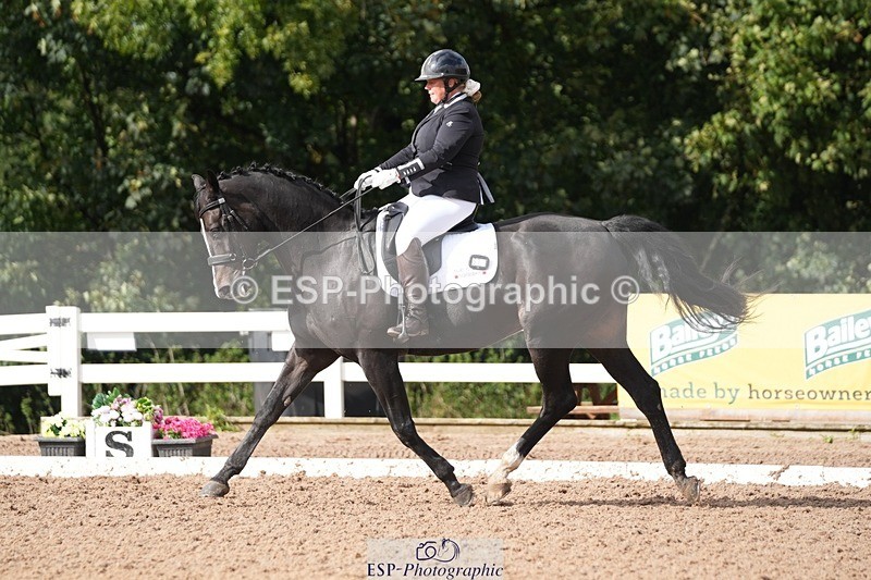 250907-155405-09692 - 057-Joanna.JohnsRockoko