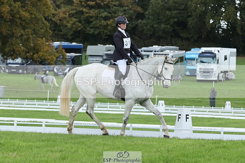 251023A-115649-03446 - D-318-Caroline.Allan