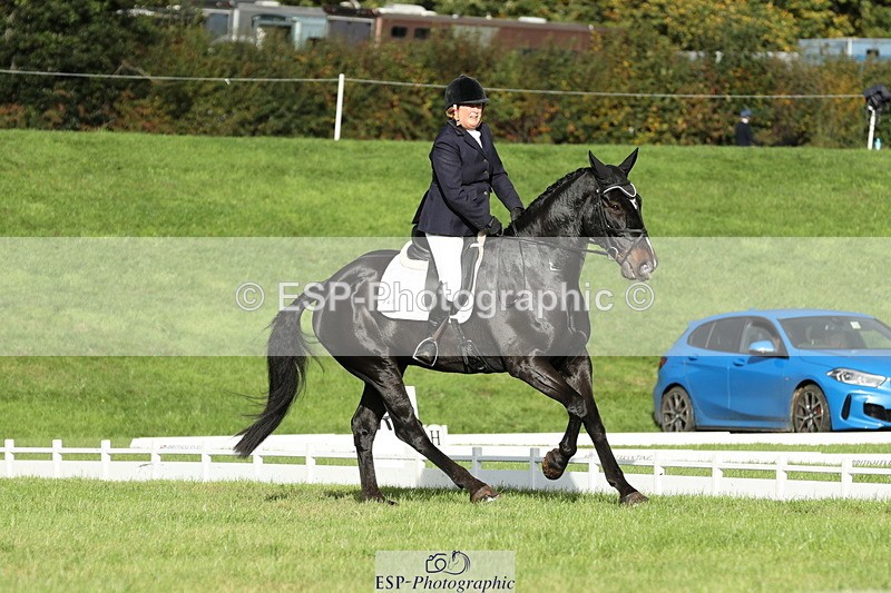 251024A-101848-07717 - D-343-Georgina.Owen