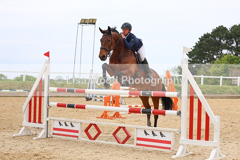 3E7A9706 - Class 9: Senior Foxhunter/1.20 open