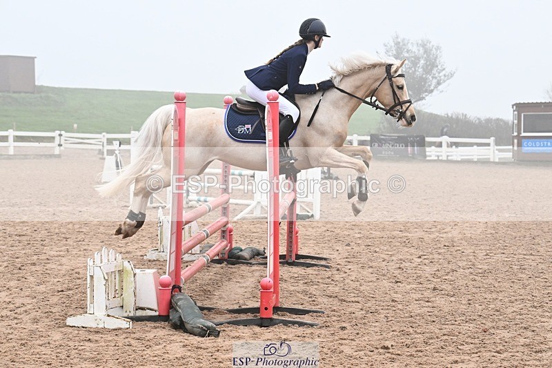 260308-142418-03209 - Cls 15 British Novice and 80cm