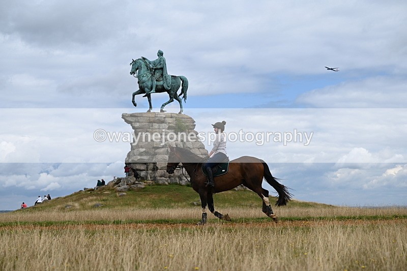 DSC_6993 - Time at Statue 12:45 to 13:15
