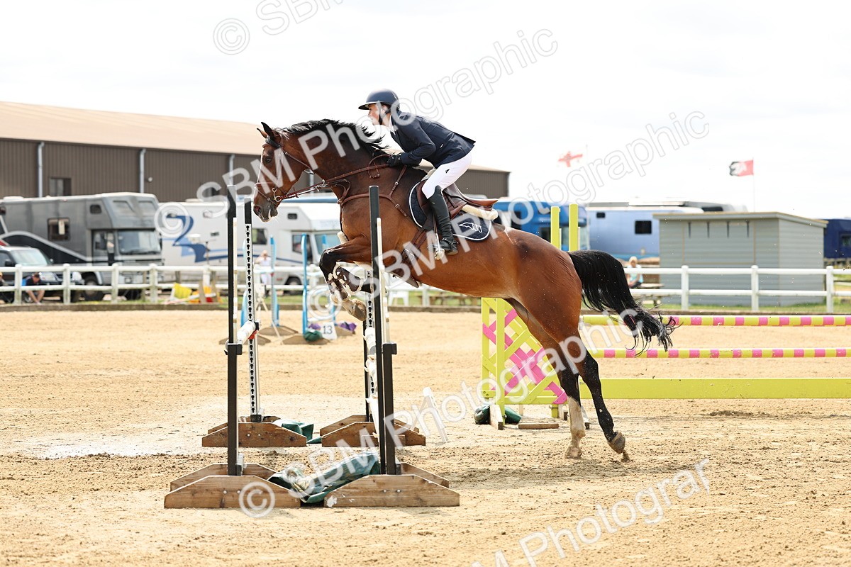 SBM_005106 - Class 17 - Senior Discovery - 1.00m