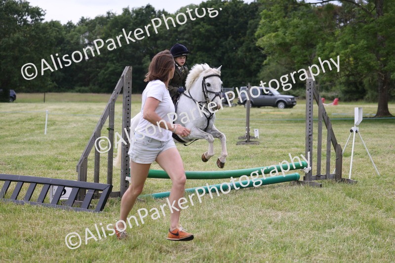 20260614-4415 - Class 25 - Horse and Hound Jumping