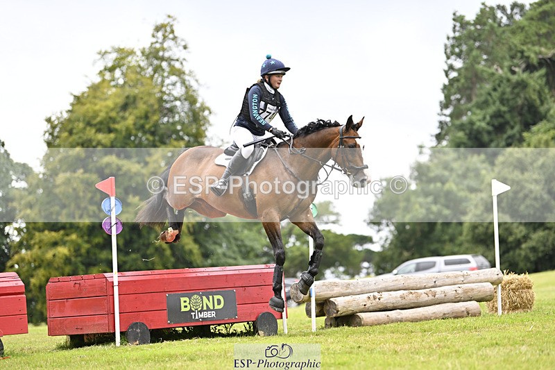 240825X-163619-37559 - 80cm XC 16.30 to 17.30