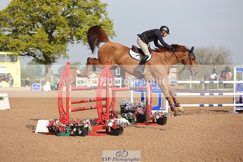 240511A-084140-10722 - Cls 32 Foxhunter