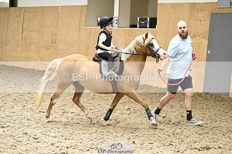 240728B-143053-00596 - Theo and Gemma's Groups Indoor