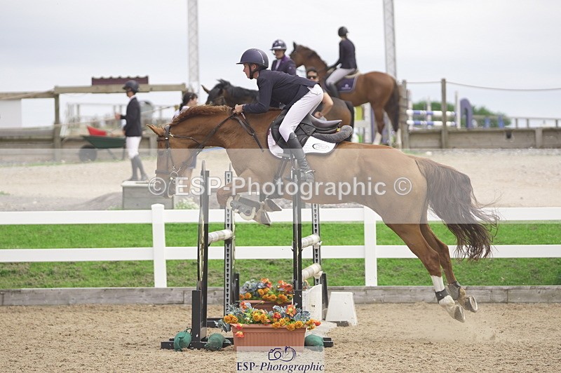 230810A-133210-02445 - Cls 4 1.05m Amateur Quali