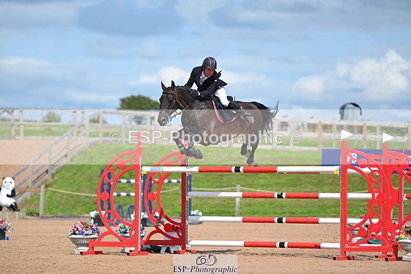 230721A-160742-07621 - Cls 10, 2 Star Big 1.45m Start to break