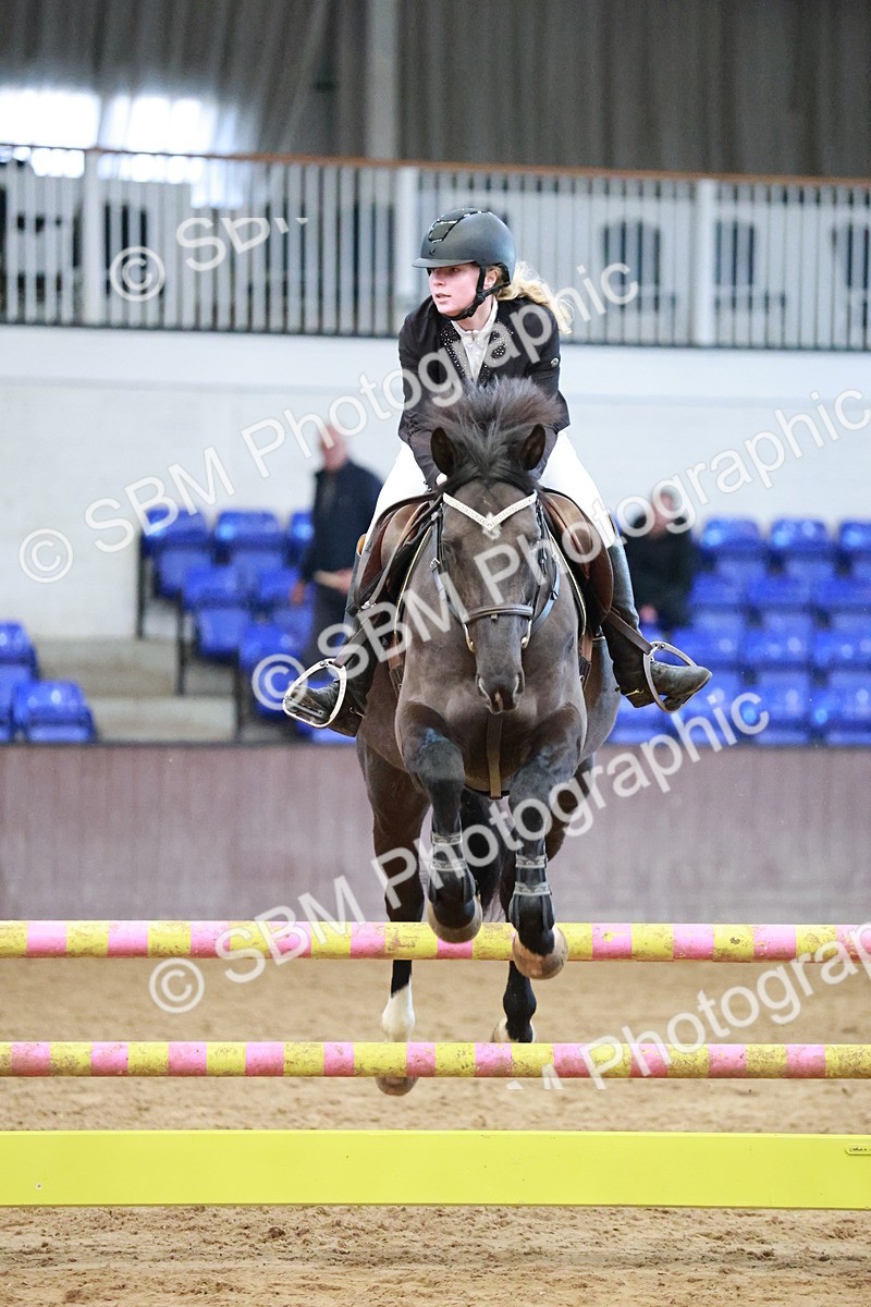 SBM_000500 - Class 2 - Senior British Novice 90cm