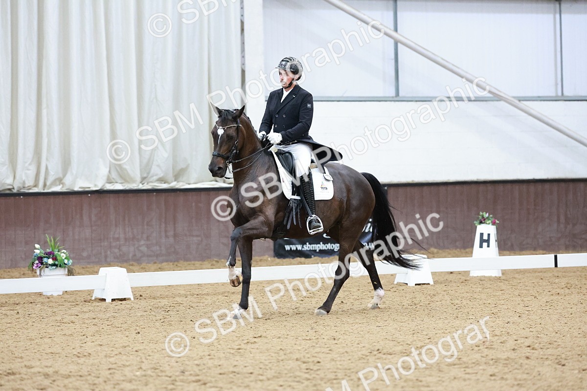 SBM_016655 - Class 5 - FEI INT II - 17.24-18.20