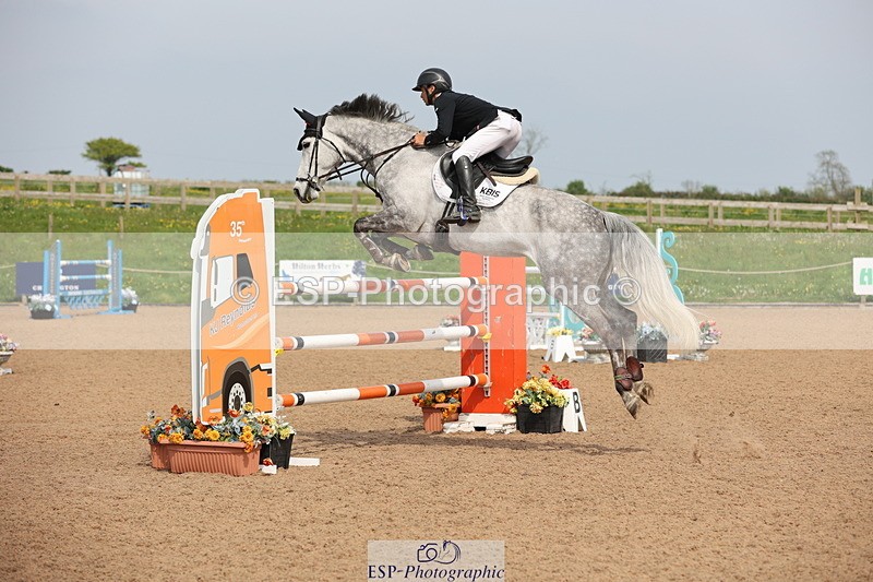 240511A-155050-14831 - Cls 36 National 1.30m Open