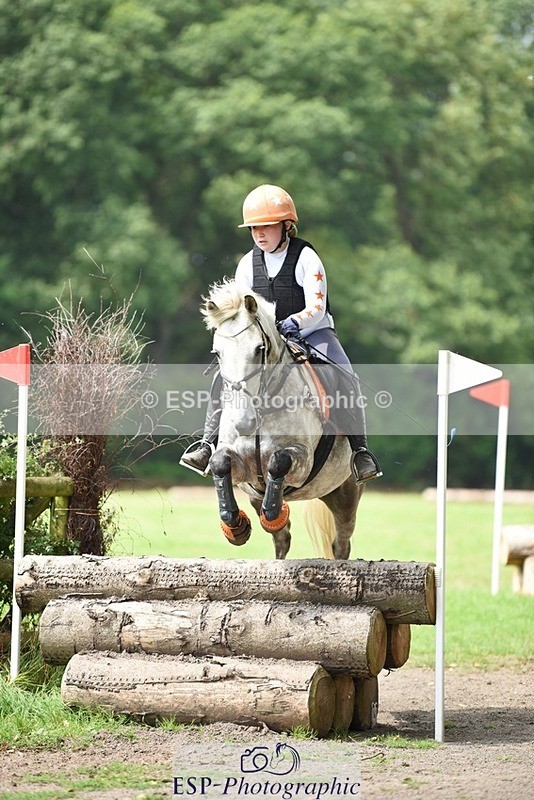 230817-135332-02089 - Kay's 1st Group - XC