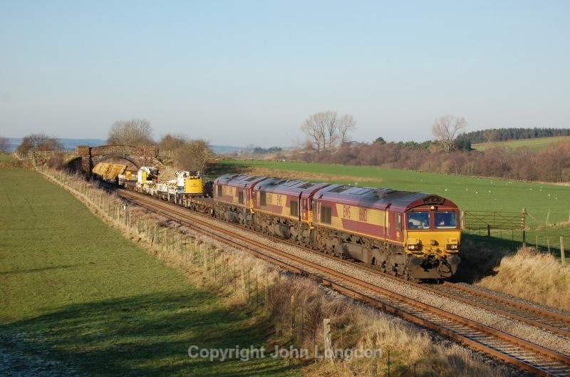 16.1.12 - 66113, 66060, 66034, 6X05 Carlisle - Crewe, Greenlands Farm - Greenlands Farm