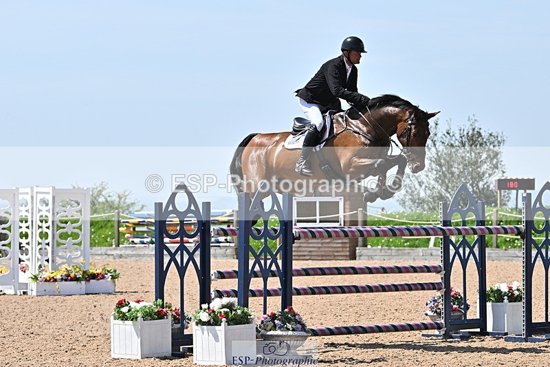 240509A-123643-01804 - Cls 10 National 1.30m Open