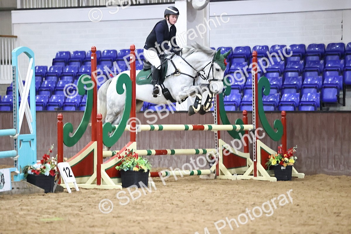 SBM_002752_Class 8 - Senior British Novice - 90cm Open - Victoria