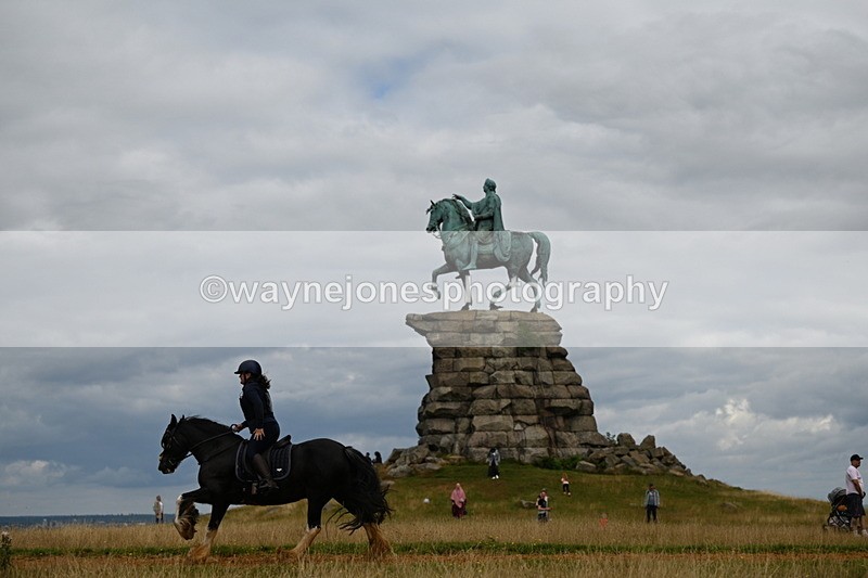 DSC_6269 - Time at Statue 12:17 to 12:44
