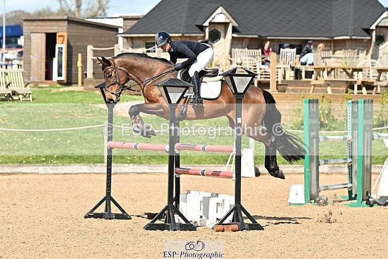 250416-150758-01611 - Cls 6 Foxhunter and 1.20m