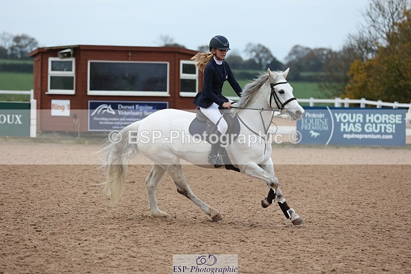 241116X-084607-00158 - Cls 03 Pony Intro 70cm