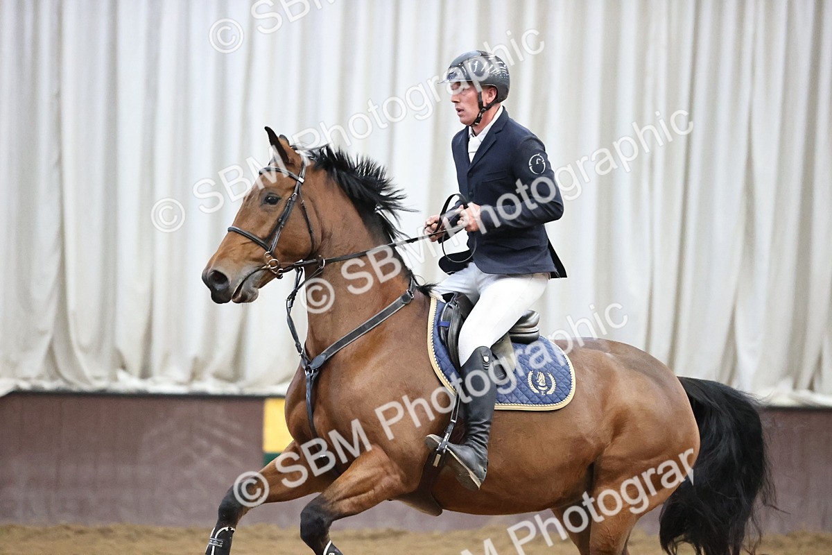 SBM_003909 - Class 12 - Senior Foxhunter 1.20m