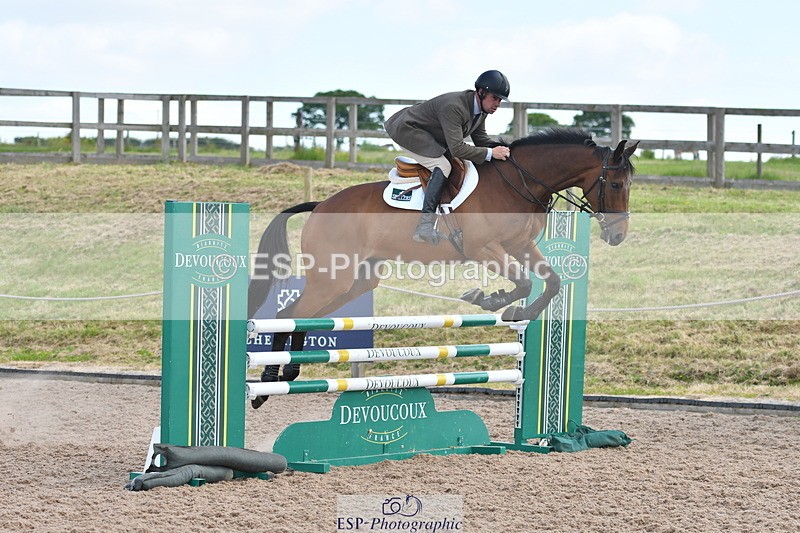 240609A-111309-04452 - Cls 17 Snr 1.05m Open