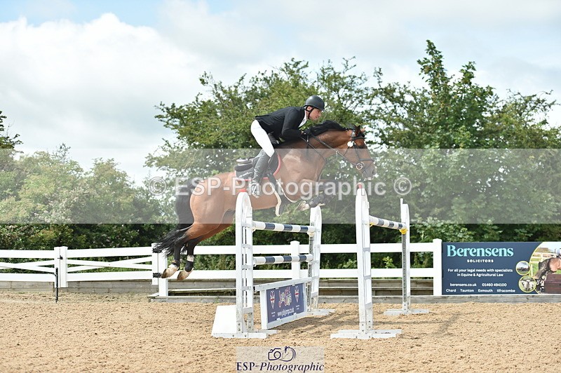 230723A-132404-12052 - Cls 24, 1 Star Gold 1.30m