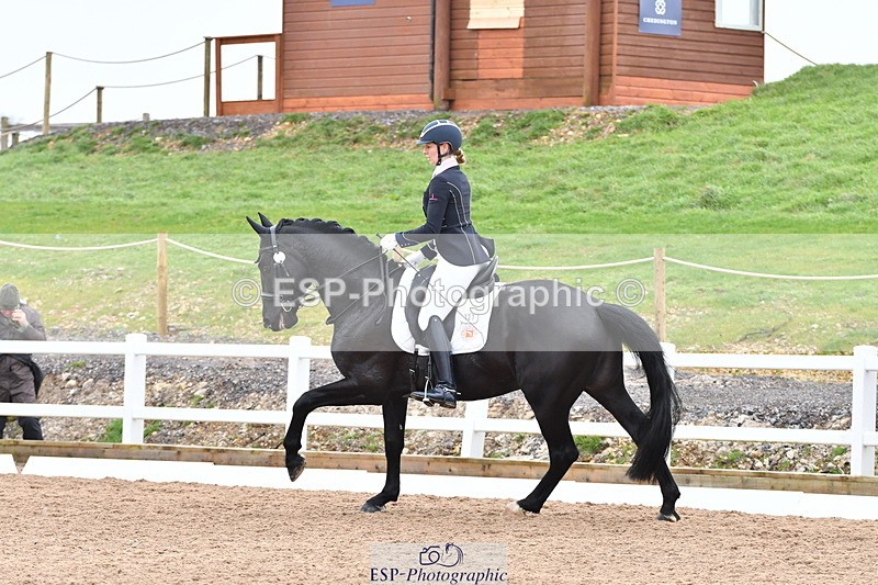 240121A-103513-00437 - Cls 5 Novice 37A