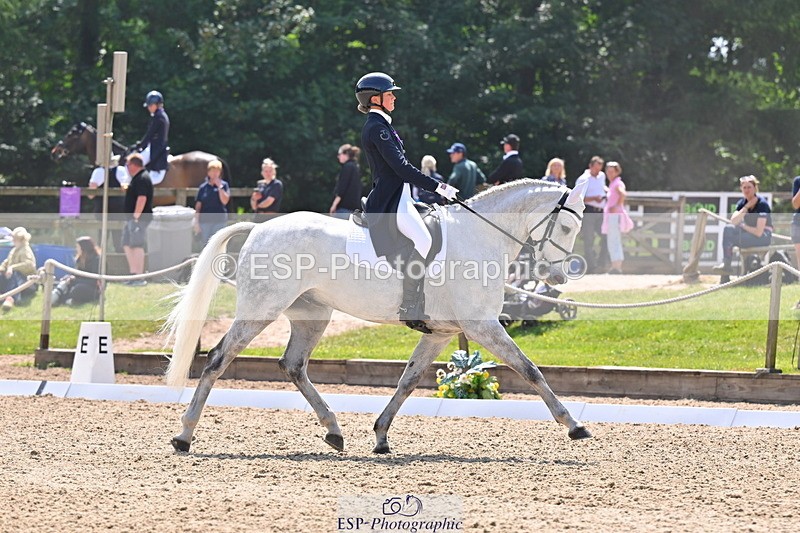 250523A-144104-07644 - A-051-Jemima.Howden-VAN.KAUNITZ