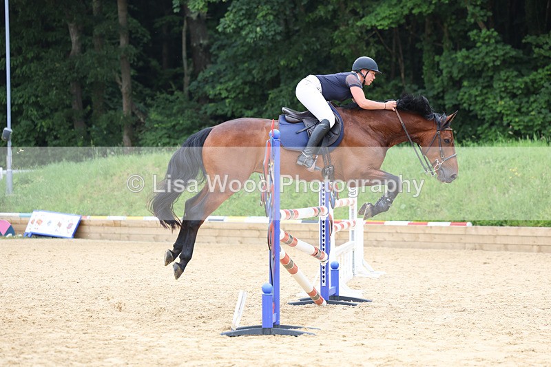 3E7A6240 - Class 8: Senior Newcomers/1.10m open